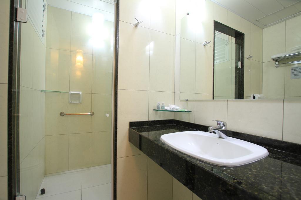 Hotel Confiance Prime Batel كوريتيبا الغرفة الصورة